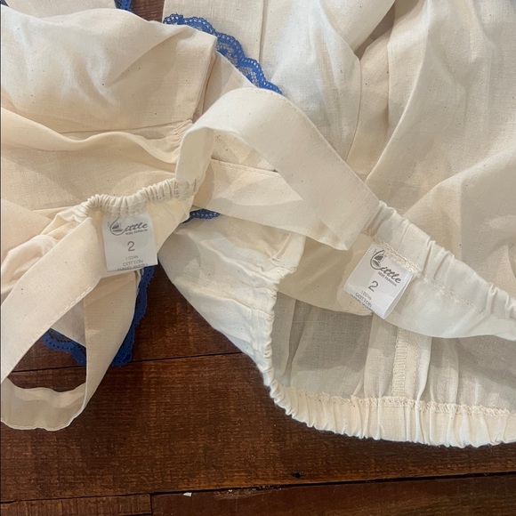 Two Piece Ruffle Outfit - Picture 5 of 5